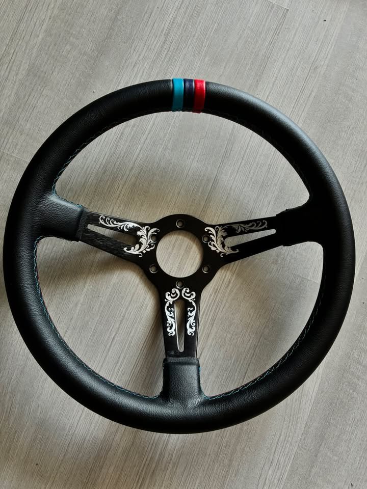 Volant sport gravé